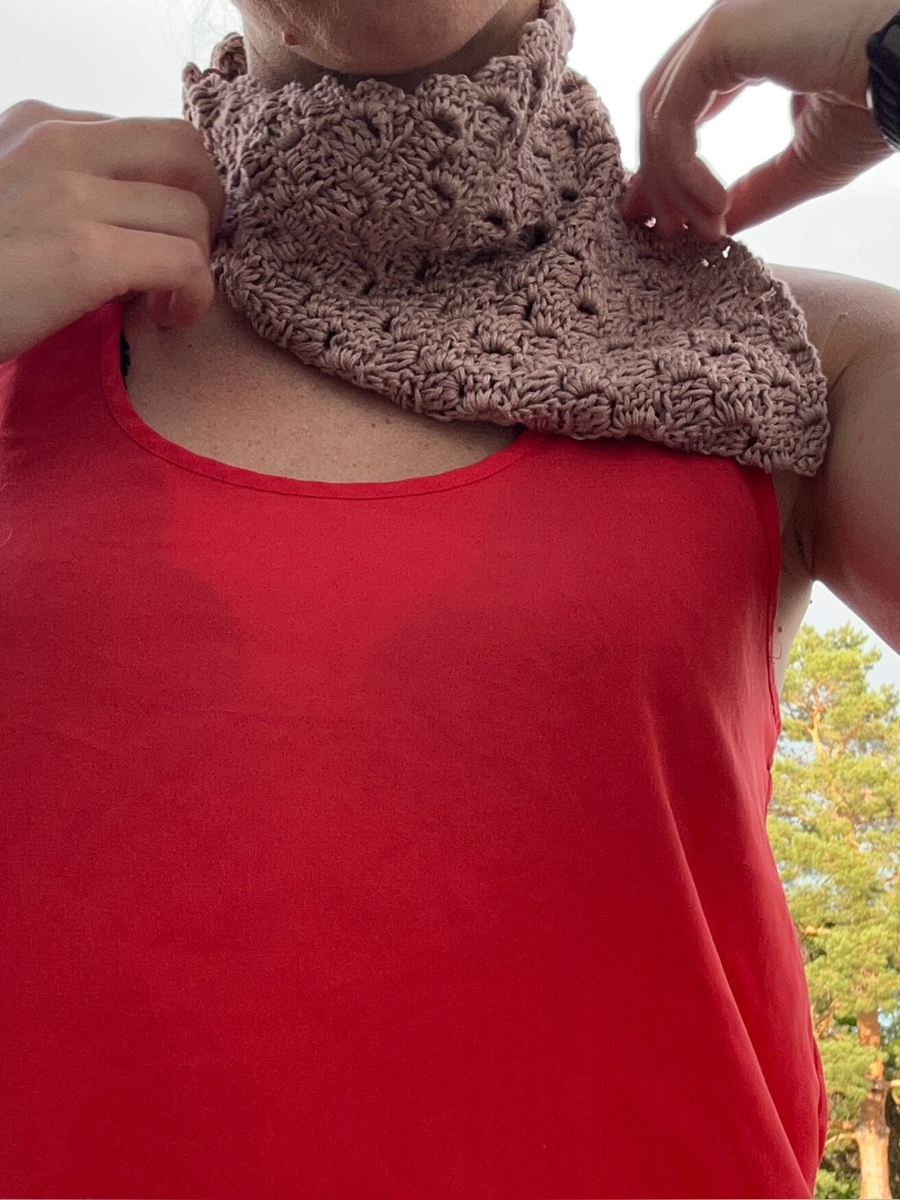 Crochet neck‎ kerchief